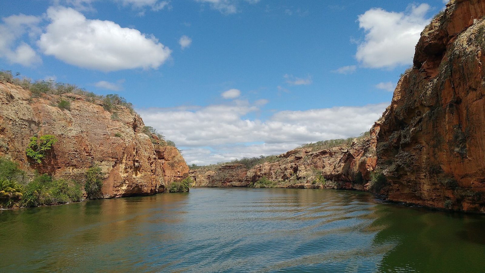 Cânion do Xingó, no Rio São Francisco